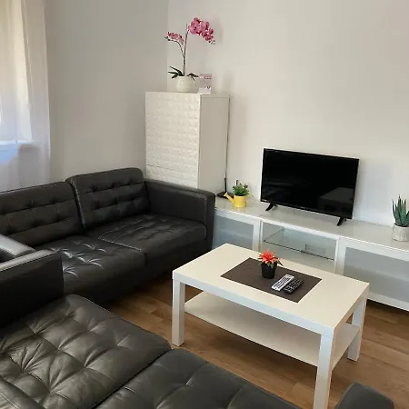 Apartman Megapolis *